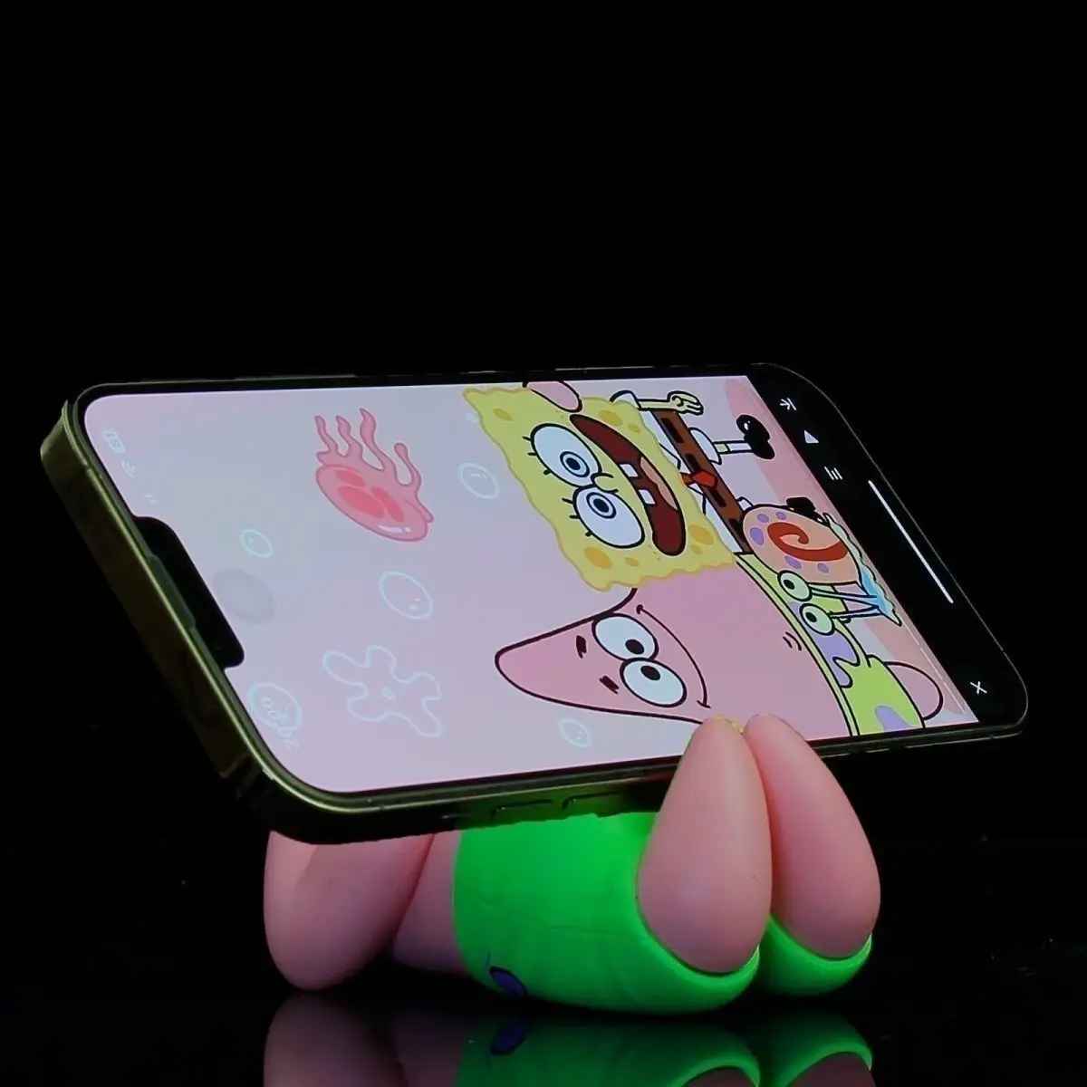 PATRICK STAR PHONE HOLDER